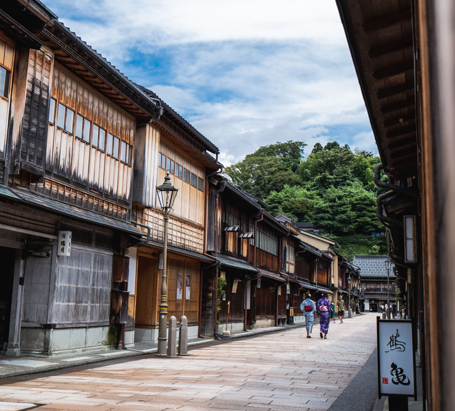 Exploring Higashi Chaya District on a Kanazawa 1 day itinerary